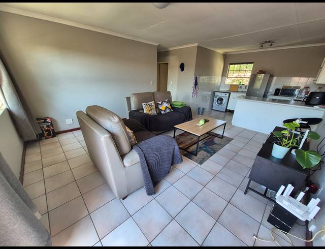 2 BEDROOM APARTMENT FOR SALE IN VORNA VALLEY